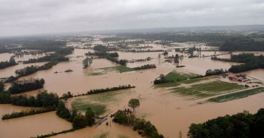 Pomozite poplavljenima! Please, help flood victims in the Balkans!