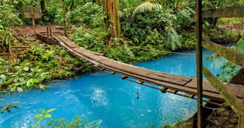 Svetlo plava reka, ogled iz hemije koji izvodi priroda