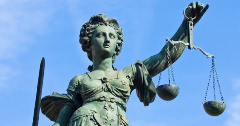 Pravda i Zakon, lice i naličje Justicije